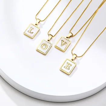 Ожерелья с начальными буквами в виде ракушек для женщин, ожерелье с геометрическими квадратными буквами от A до Z, ювелирные изделия в стиле минимализма из нержавеющей стали